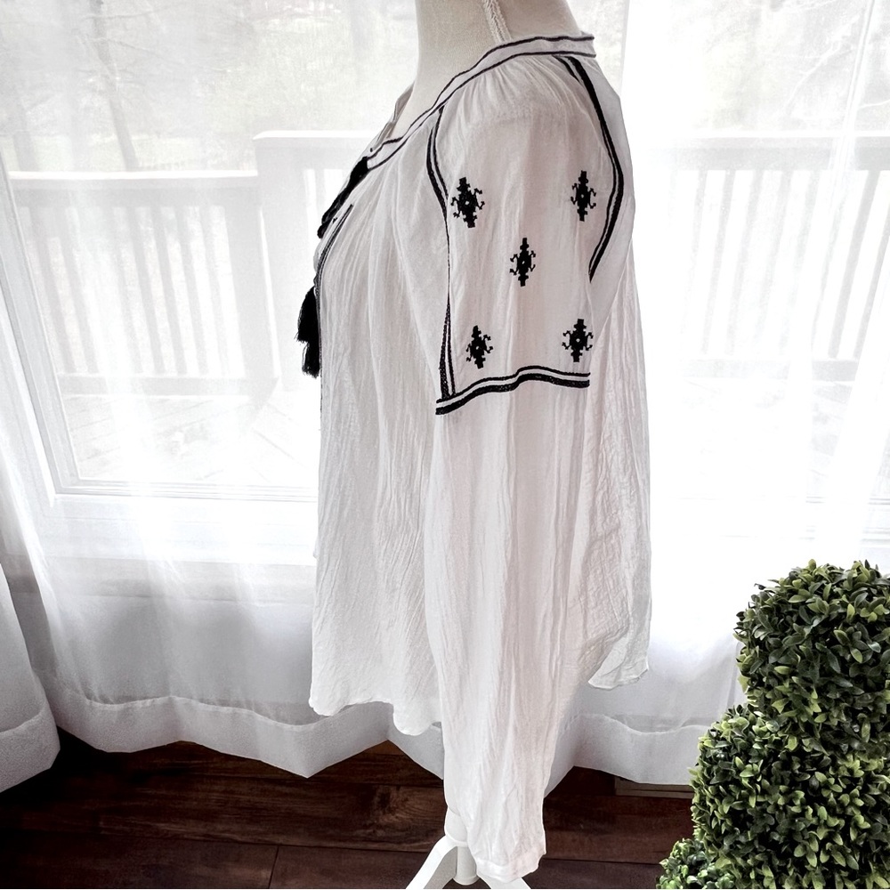 Loft Gauze Lightweight Embroidered Bohemian Blouse White and Blue Size M - Picture 6 of 16